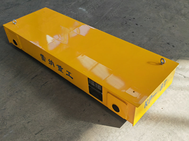 Neupotrebljivi željeznički prijenosni tramvaj